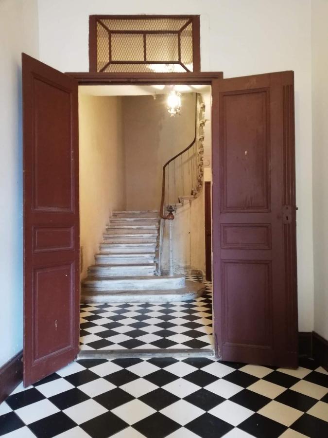 Orange: Appartement Pratique Et Idealement Place Оранж Экстерьер фото