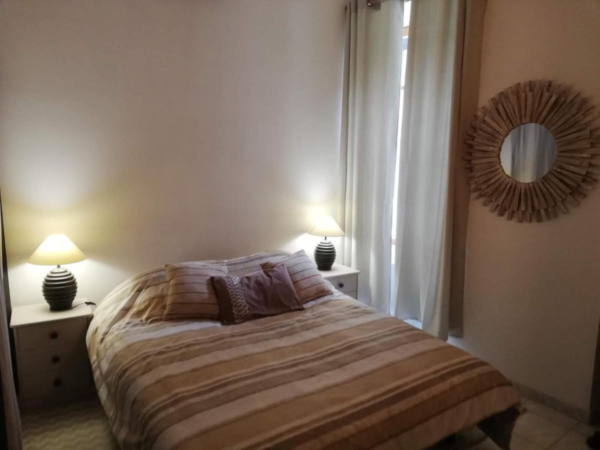 Orange: Appartement Pratique Et Idealement Place Оранж Экстерьер фото